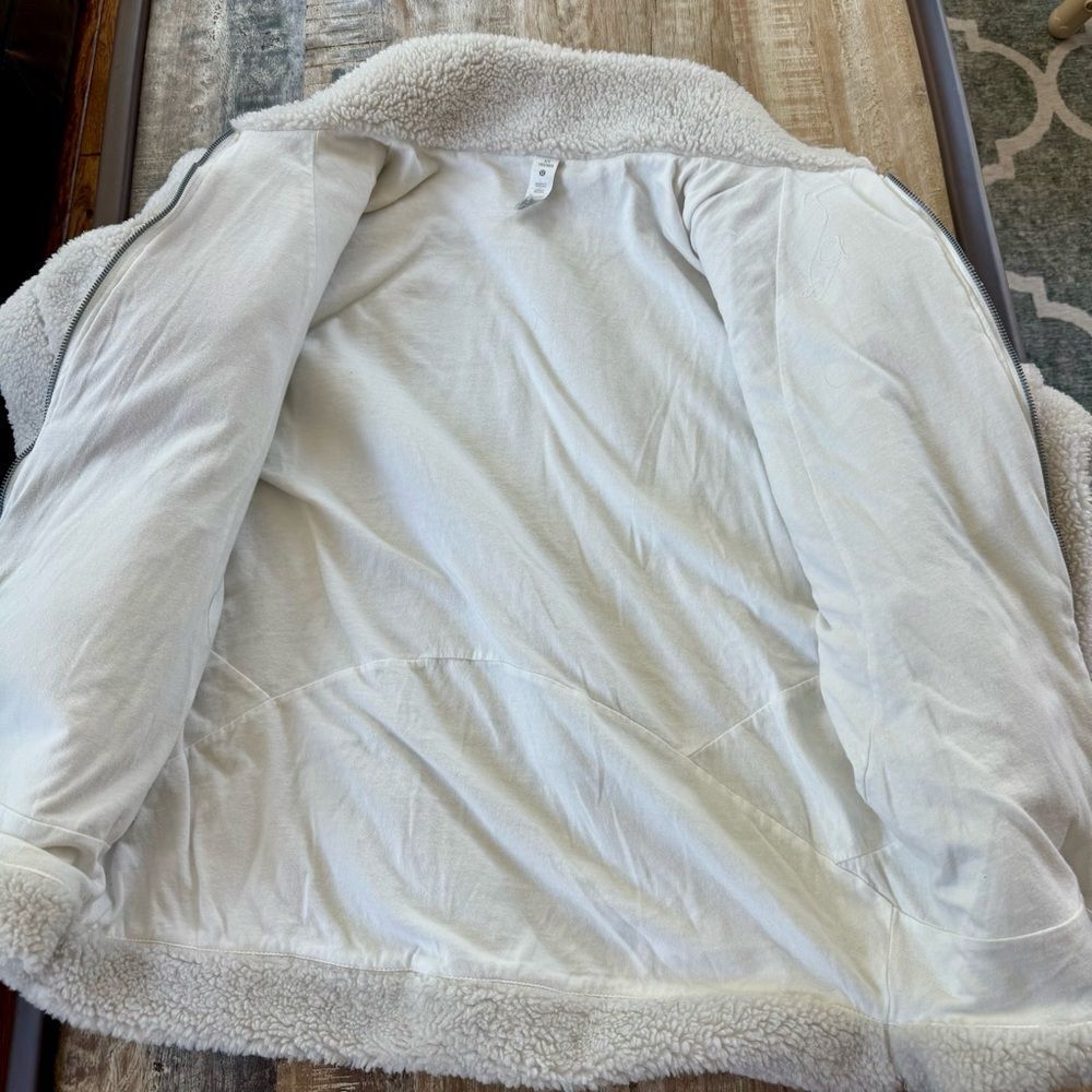 Lululemon texture fleece Sherpa Jacket - Picture 5 of 8